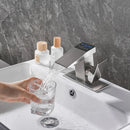 Torneira de Banheiro com Display Digital e Cascata Carpetino