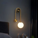 Arandela Moderna LED Sala de Estar e Quarto Gold - Design Exclusivo com Cristais e Globos em Cascata